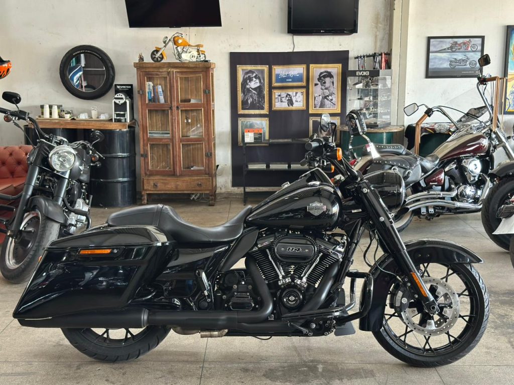 Harley-Davidson Road King Special (FLHRXS)