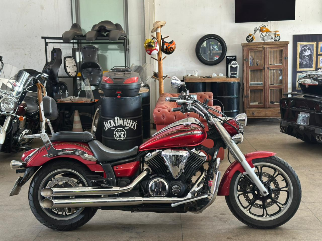 Yamaha Midnight Star 950 (XVS950A)