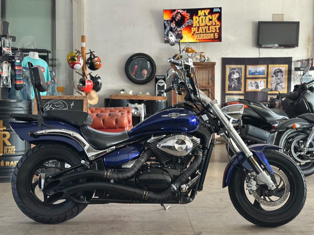 Suzuki Boulevard M800